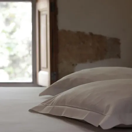 Aparthotel La Bastide Du Roy Rene 3*