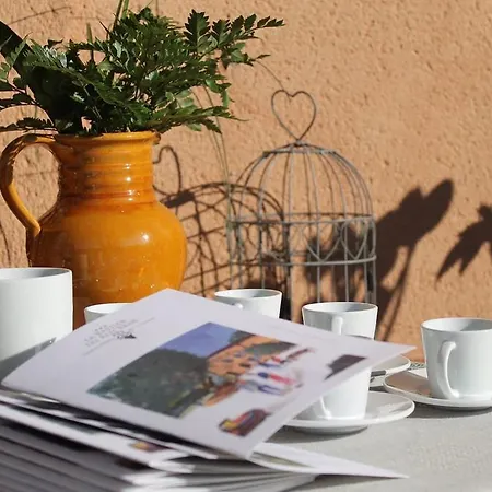 Aparthotel La Bastide Du Roy Rene 3*